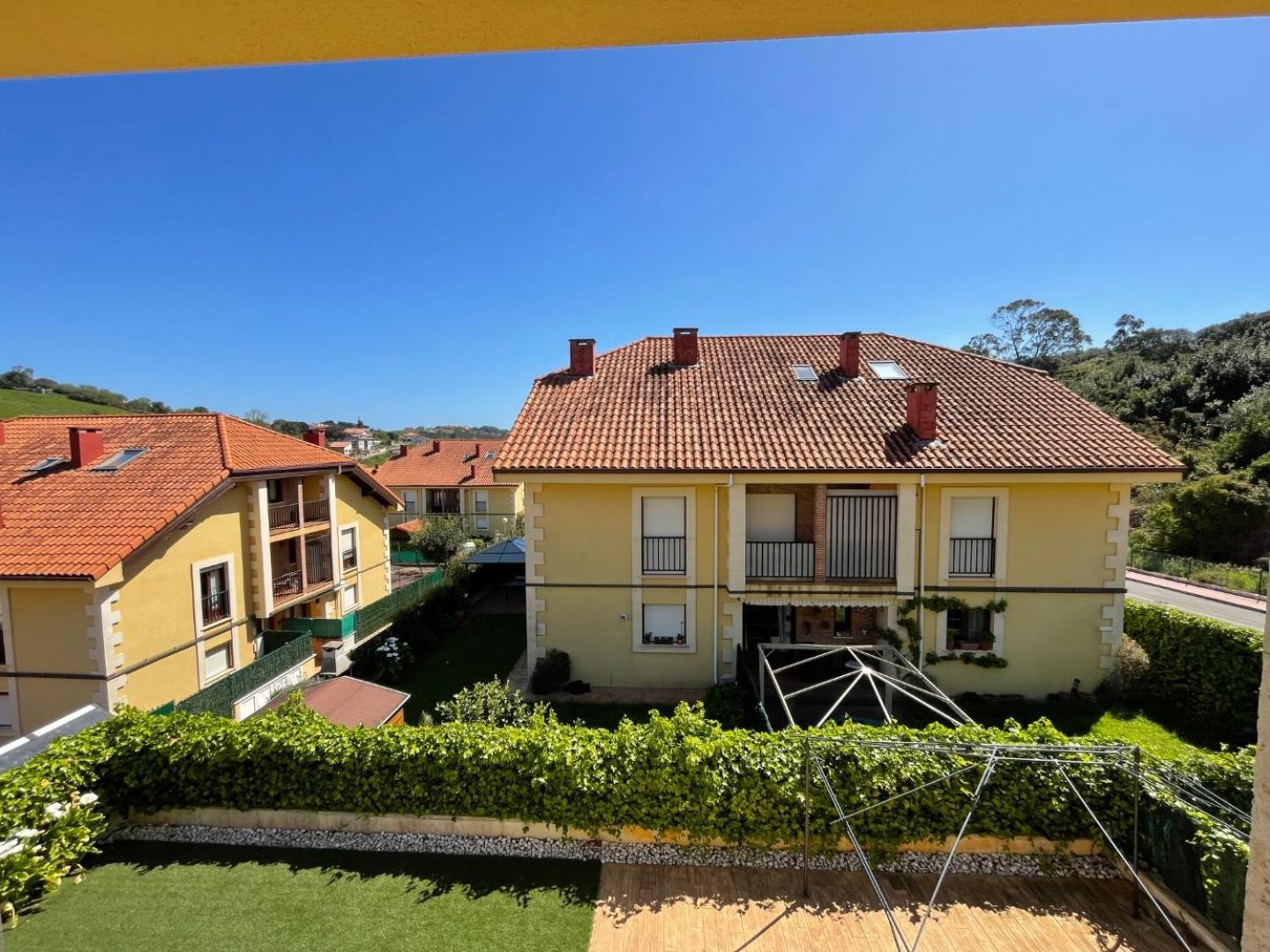 Comillas Bº Casasola - Residencial Lagos Azules - Netflix, Prime, Wifi & Free Indoor Parking Exterior photo