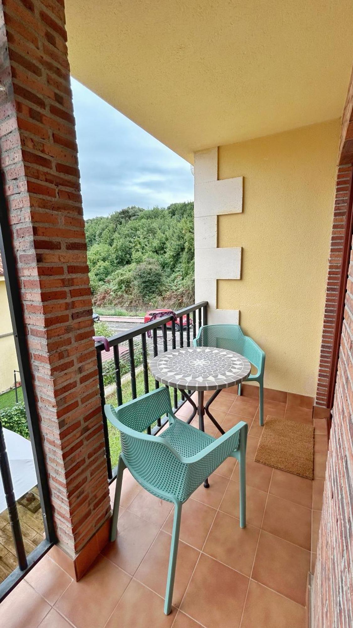 Comillas Bº Casasola - Residencial Lagos Azules - Netflix, Prime, Wifi & Free Indoor Parking Exterior photo