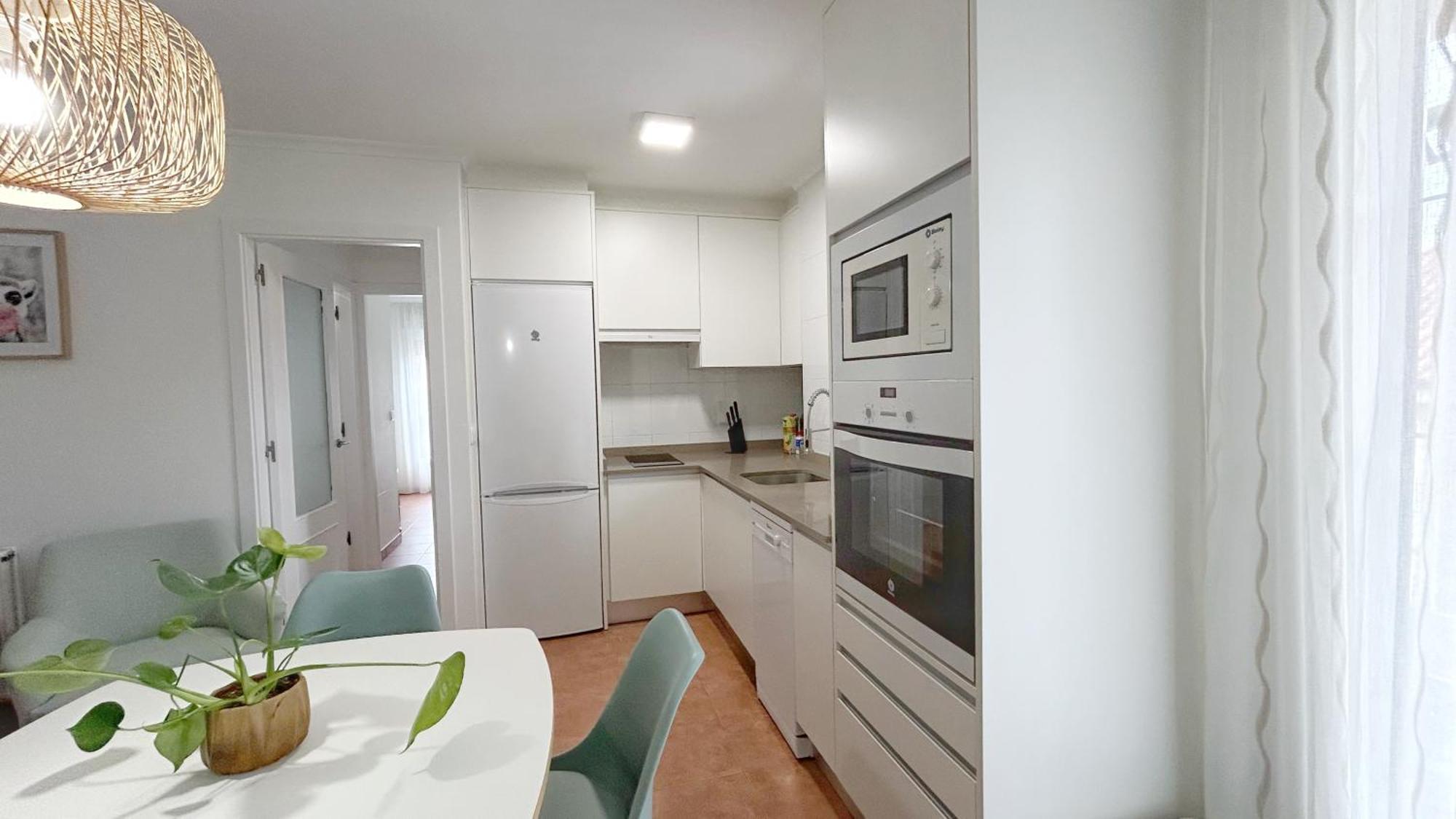 Comillas Bº Casasola - Residencial Lagos Azules - Netflix, Prime, Wifi & Free Indoor Parking Exterior photo