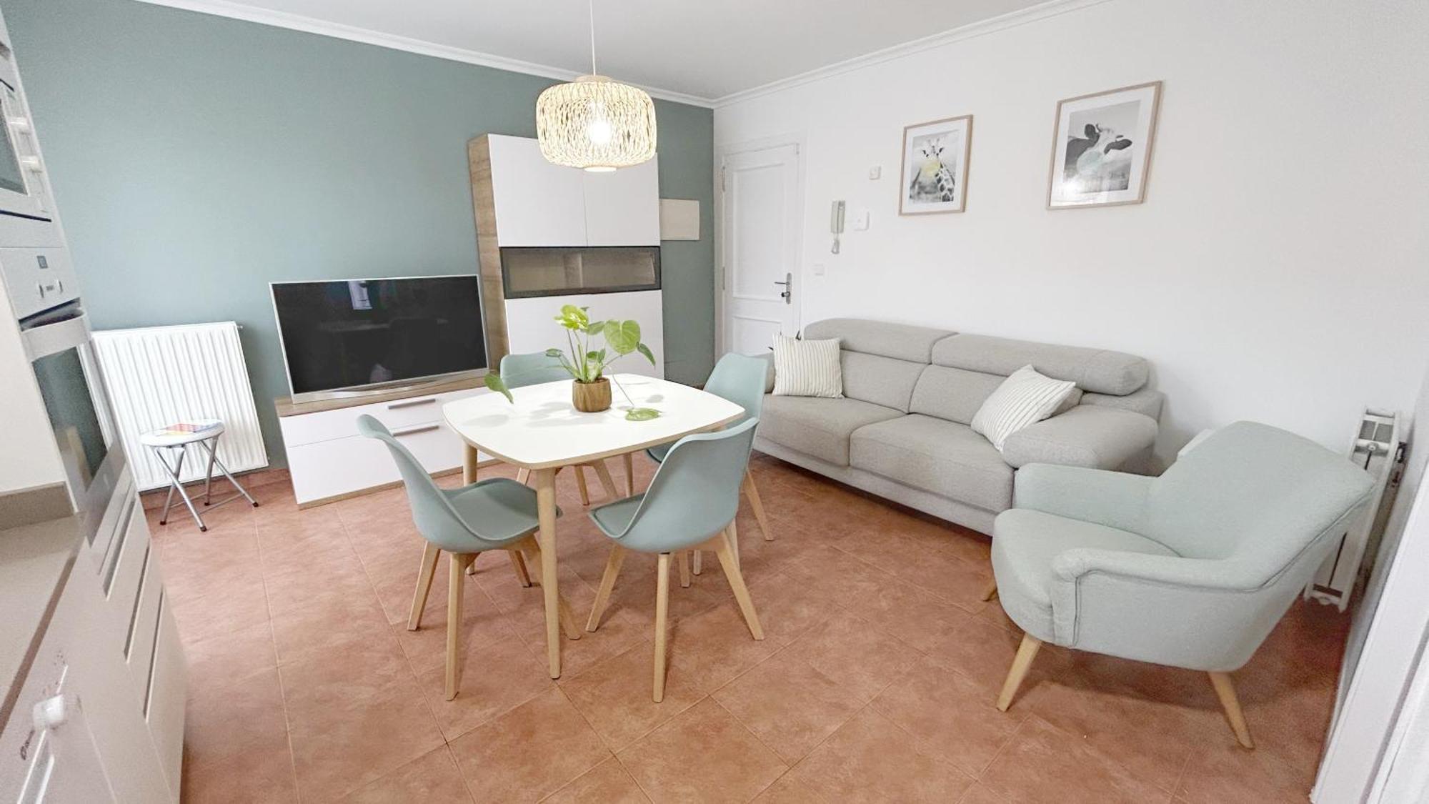 Comillas Bº Casasola - Residencial Lagos Azules - Netflix, Prime, Wifi & Free Indoor Parking Exterior photo